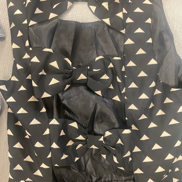 Mini dress - Picture 2 of 3